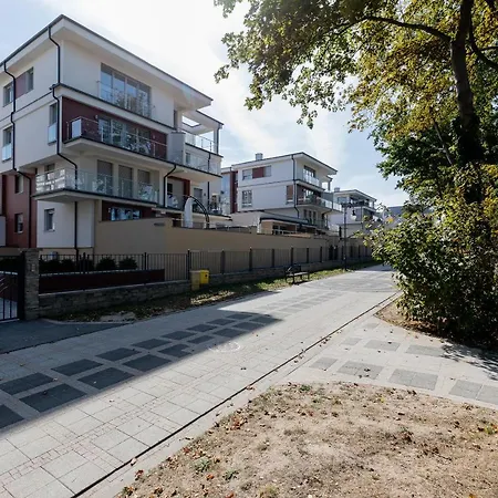 Bursztyn Ii Klifowa * Реваль