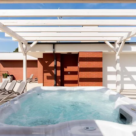 Bursztyn Ii Klifowa Апартаменты *